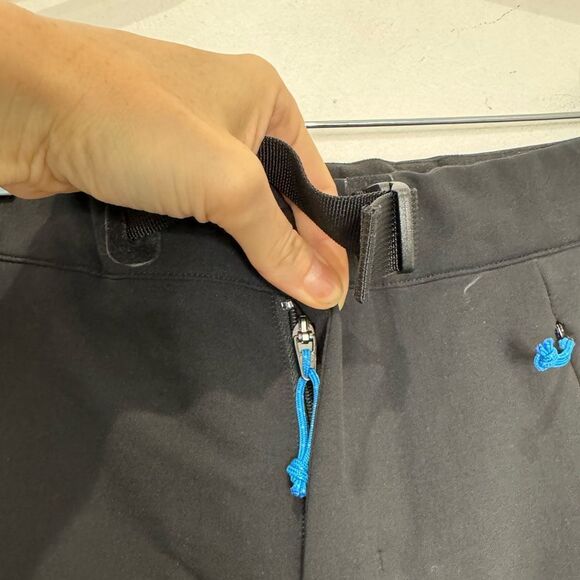 Arc'teryx Gamma AR Ski Pant in black - Picture 4 of 7